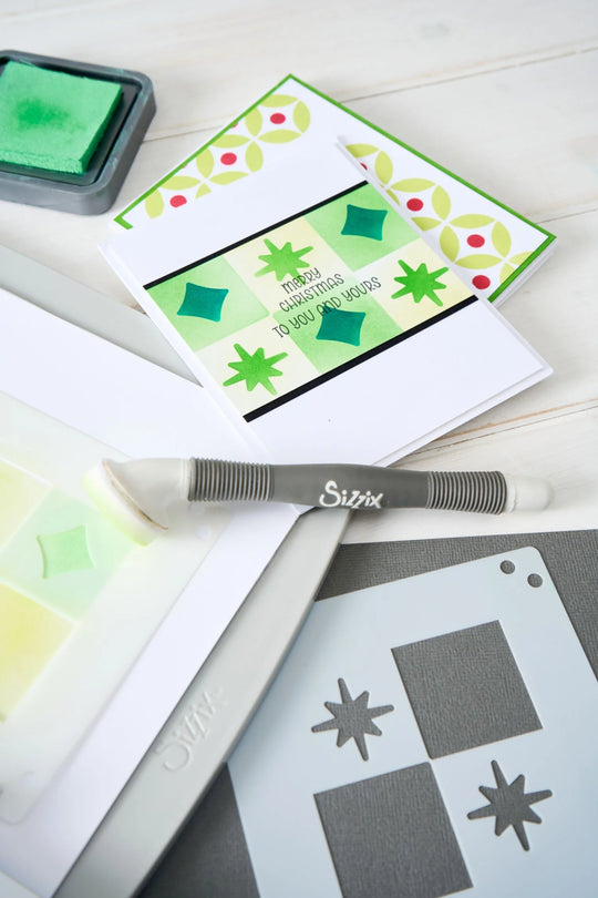 Print & Pattern Retro Star Layered Stencils