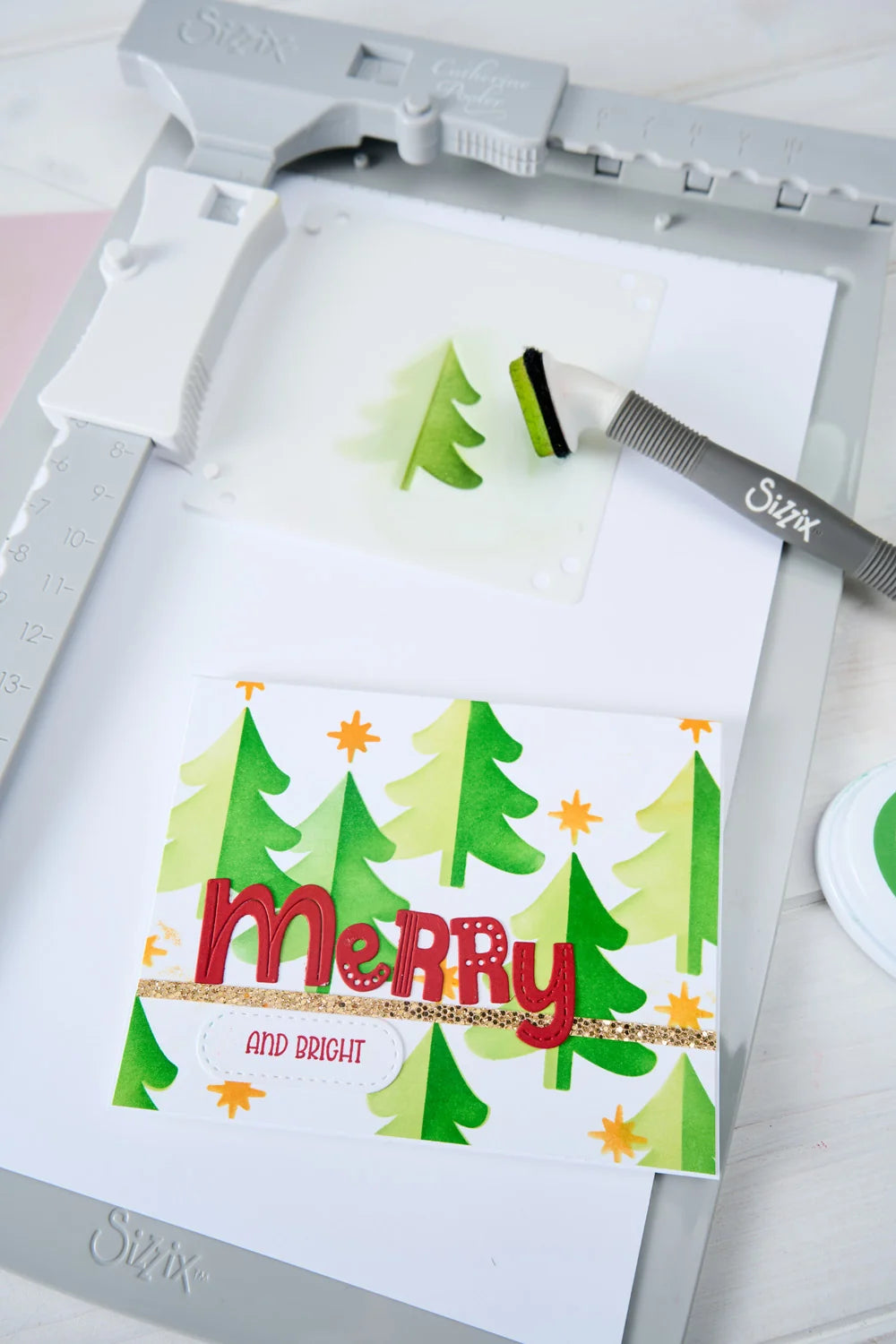 Print & Pattern Star on Top Layered Stencils