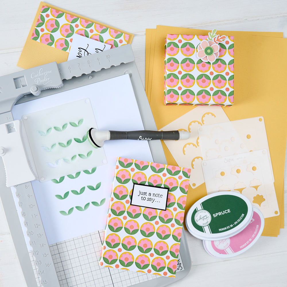 Print & Pattern Daisy Layered Stencils